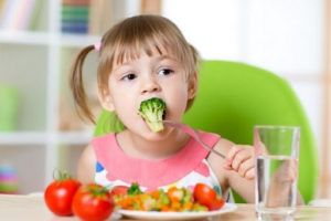 Nguyên tắc xây dựng thực đơn cho trẻ suy dinh dưỡng thấp còi
