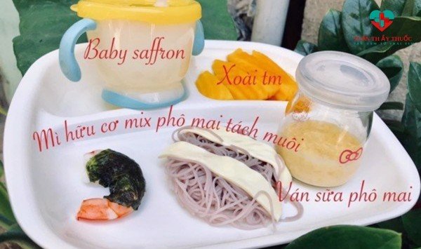 THỰC ĐƠN ĂN DẶM BLW CHO BÉ 6 THÁNG TUỔI MẸ CẦN BIẾT