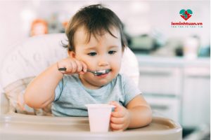 Trẻ suy dinh dưỡng thấp còi