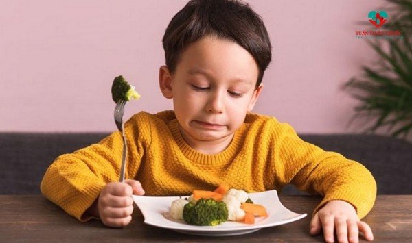 TRẺ BỊ BIẾNG ĂN PHẢI LÀM SAO? DẤU HIỆU NHƯ THẾ NÀO?