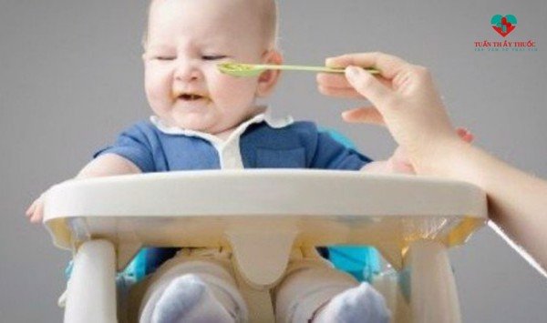 BÉ 10 THÁNG KHÔNG CHỊU ĂN CHÁO MẸ SẼ PHẢI LÀM GÌ ĐỂ GIẢI QUYẾT VẤN ĐỀ NÀY