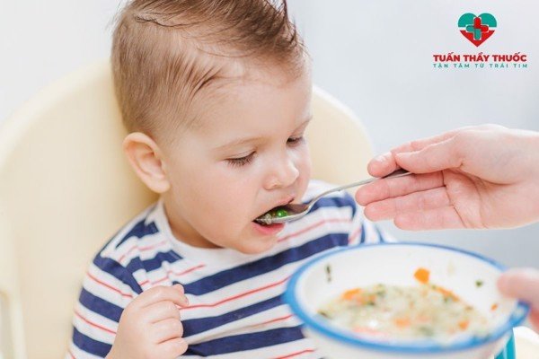 Bé nhẹ cân nên bổ sung gì? Những món ăn giúp bé tăng cân nhanh chóng