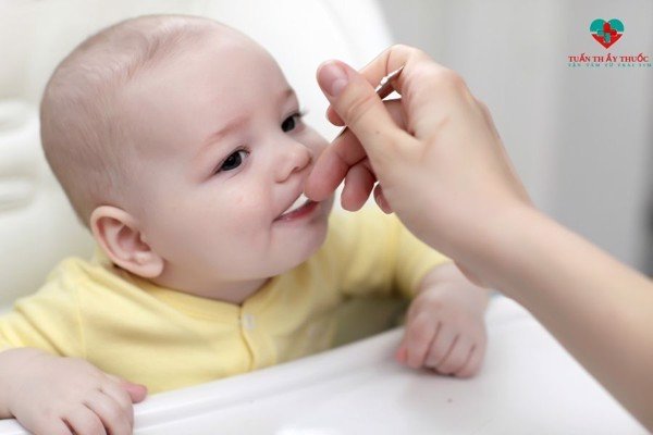 Top 5 sữa dành cho trẻ bị nhiễm khuẩn đường ruột tốt nhất hiện nay