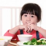 5 lý do khiến bé kén ăn? Bé kén ăn phải làm sao?
