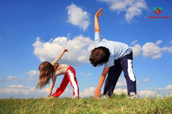 Thực đơn tăng cân cho trẻ 8 tuổi bé tăng cân đơn giản mẹ nên biết