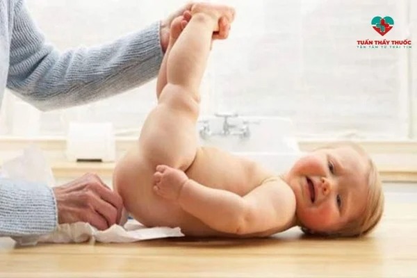 Những cách giải quyết khác thụt hậu môn cho bé mẹ nên áp dụng