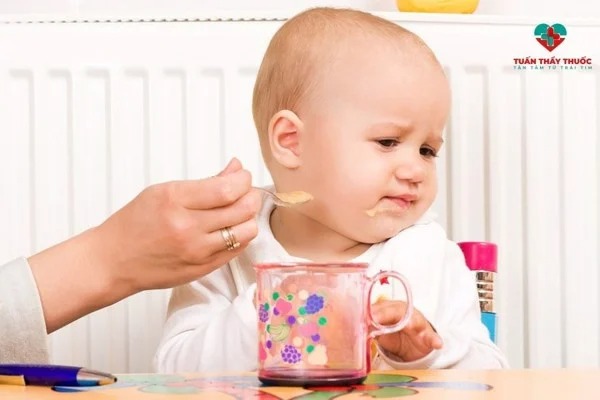 Cách xử lý khi trẻ bị tiêu chảy giải quyết như thế nào an toàn cho bé